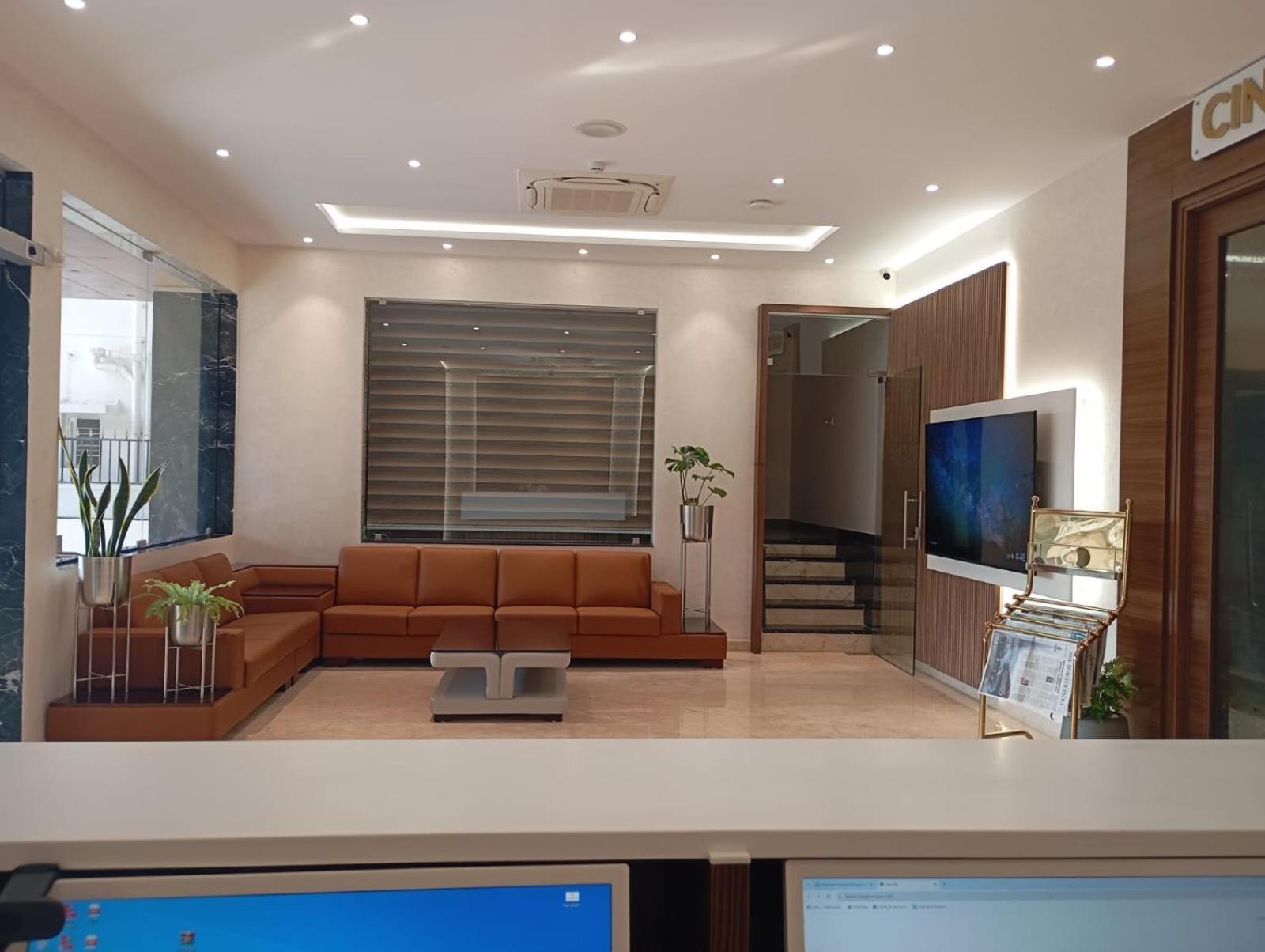 Highland Hotel Bengaluru Zewnętrze zdjęcie