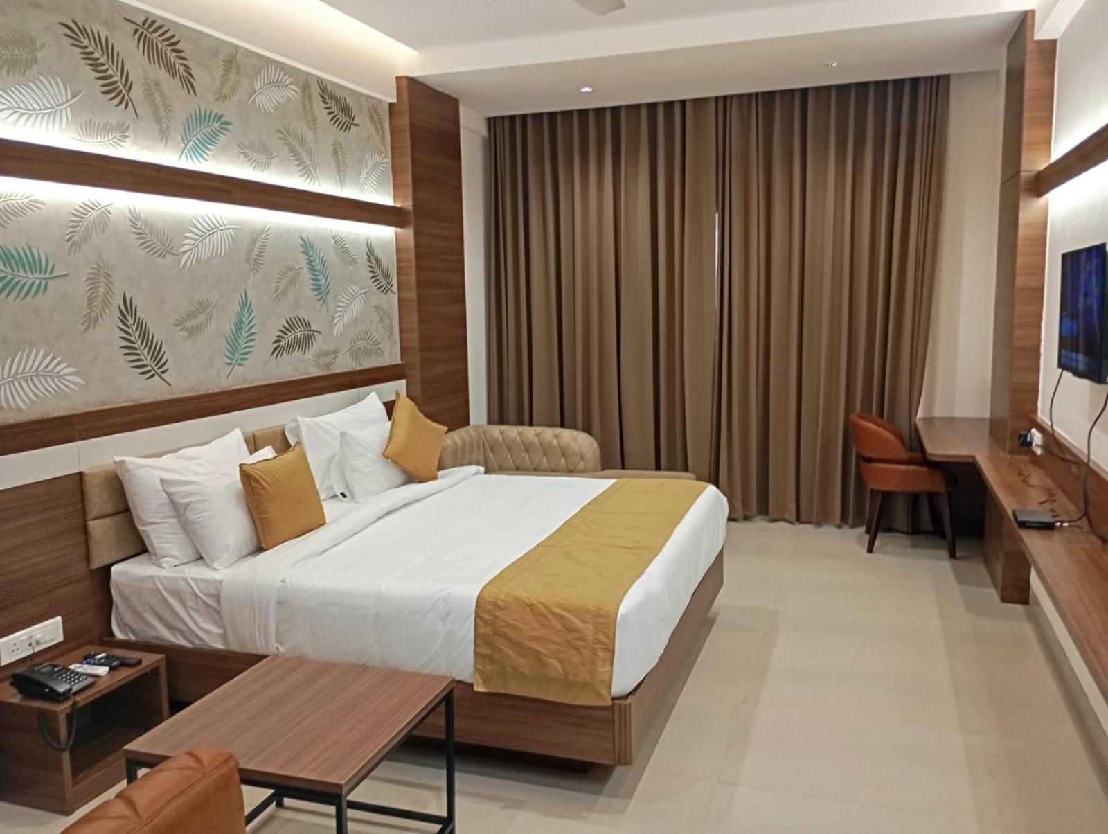 Highland Hotel Bengaluru Zewnętrze zdjęcie