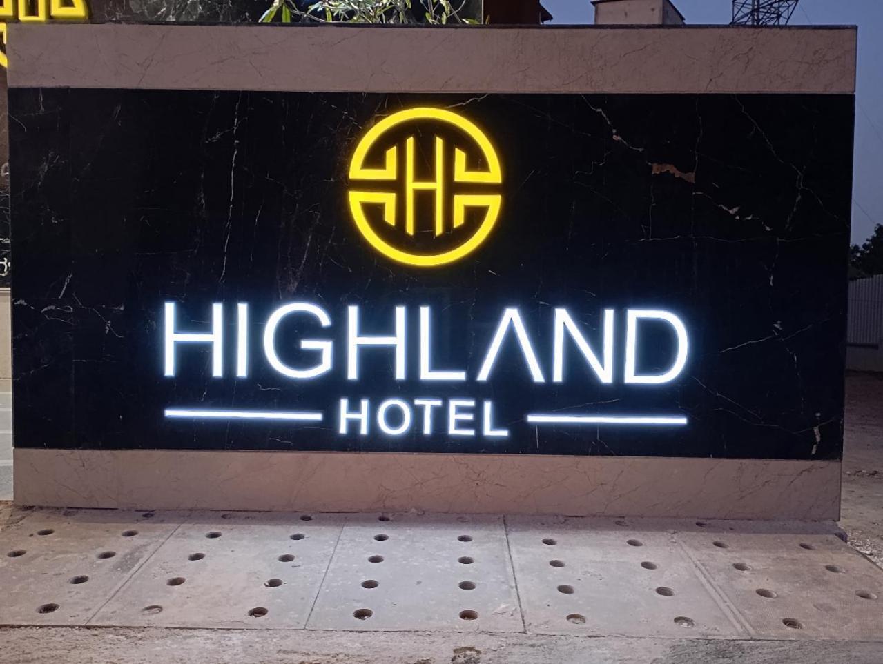 Highland Hotel Bengaluru Zewnętrze zdjęcie