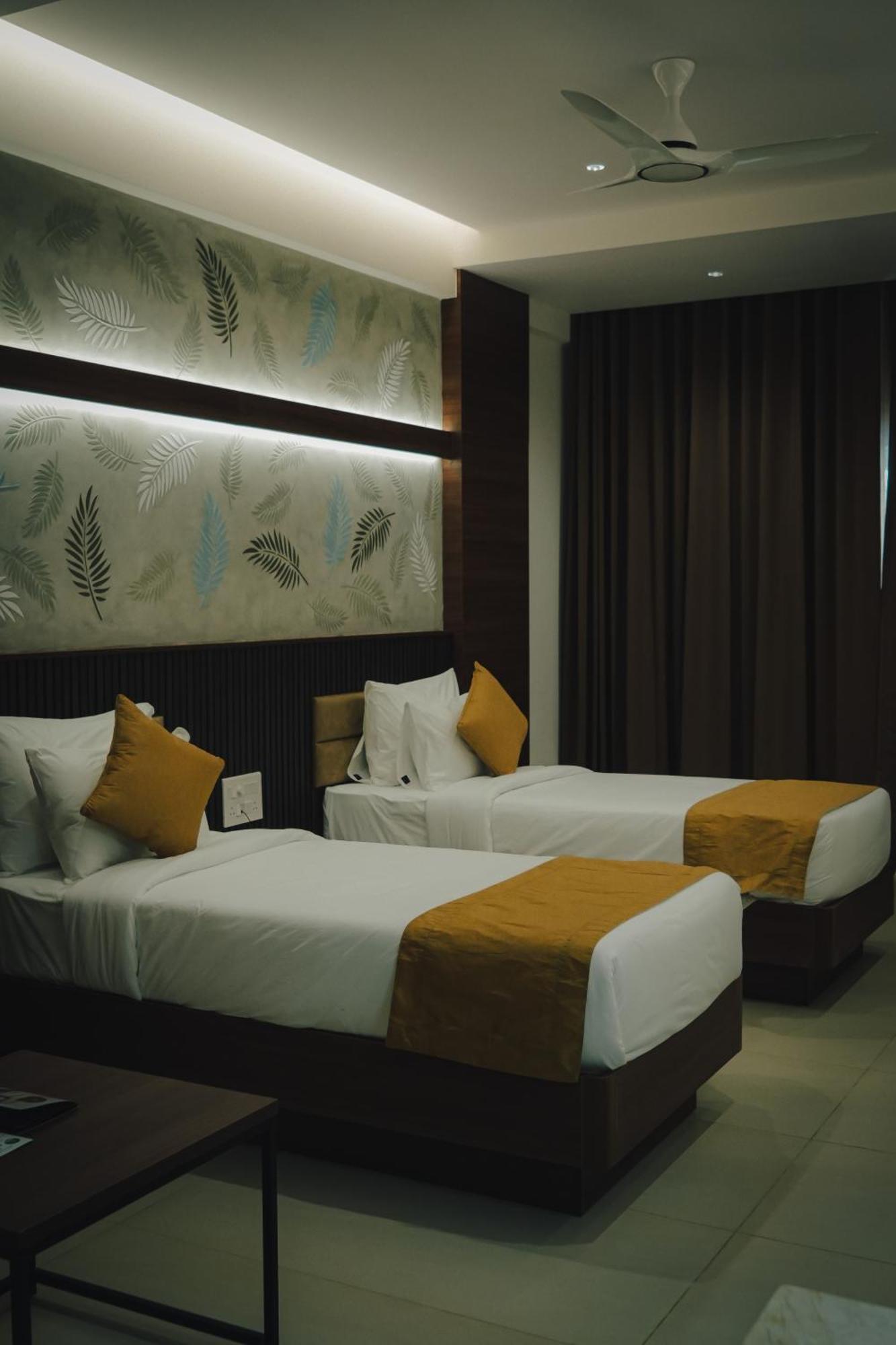 Highland Hotel Bengaluru Zewnętrze zdjęcie
