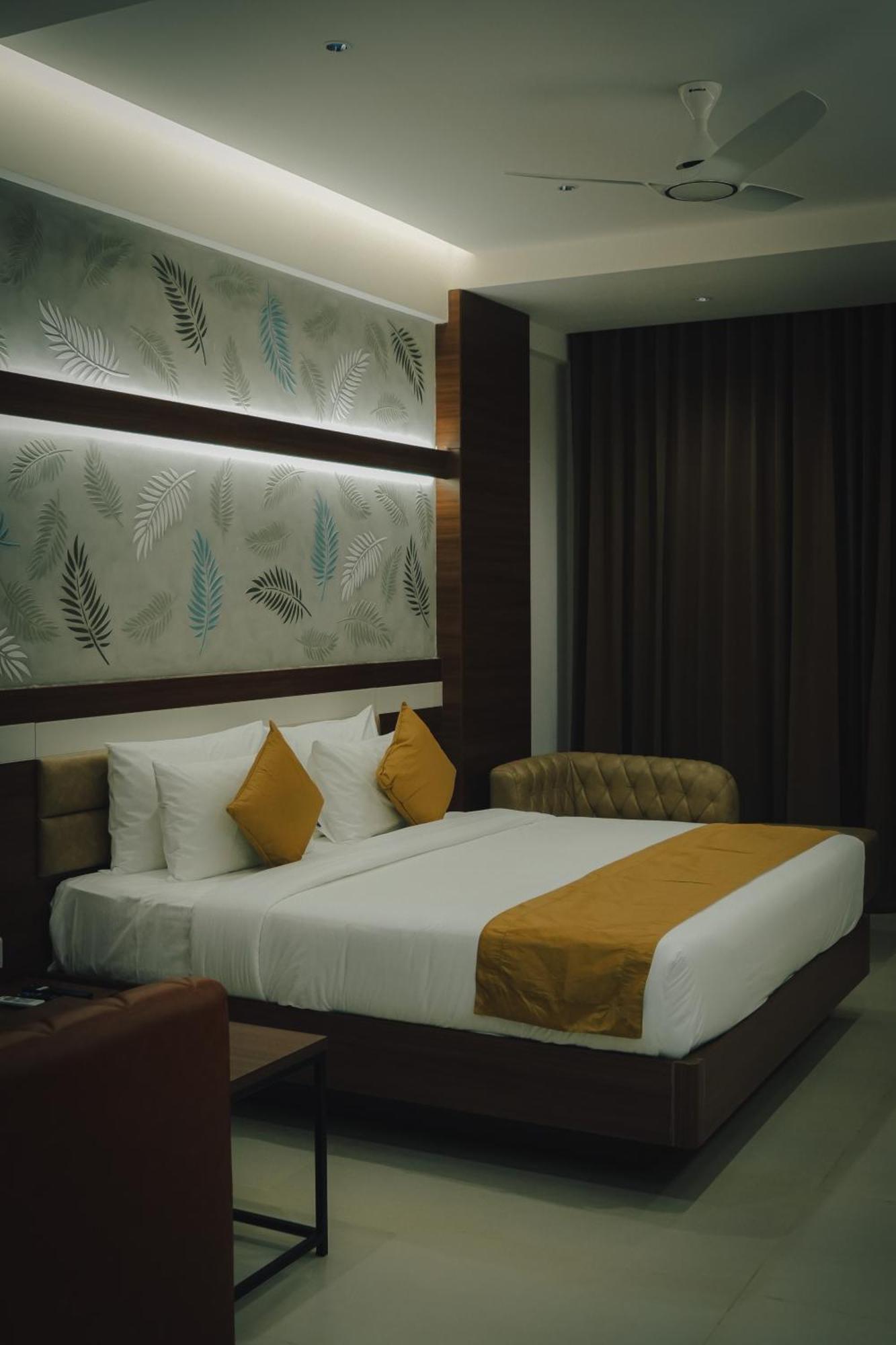 Highland Hotel Bengaluru Zewnętrze zdjęcie