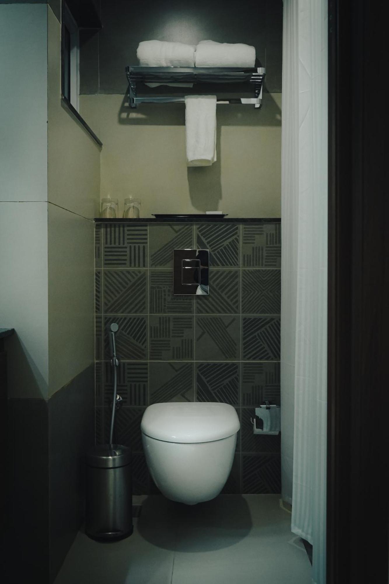 Highland Hotel Bengaluru Zewnętrze zdjęcie