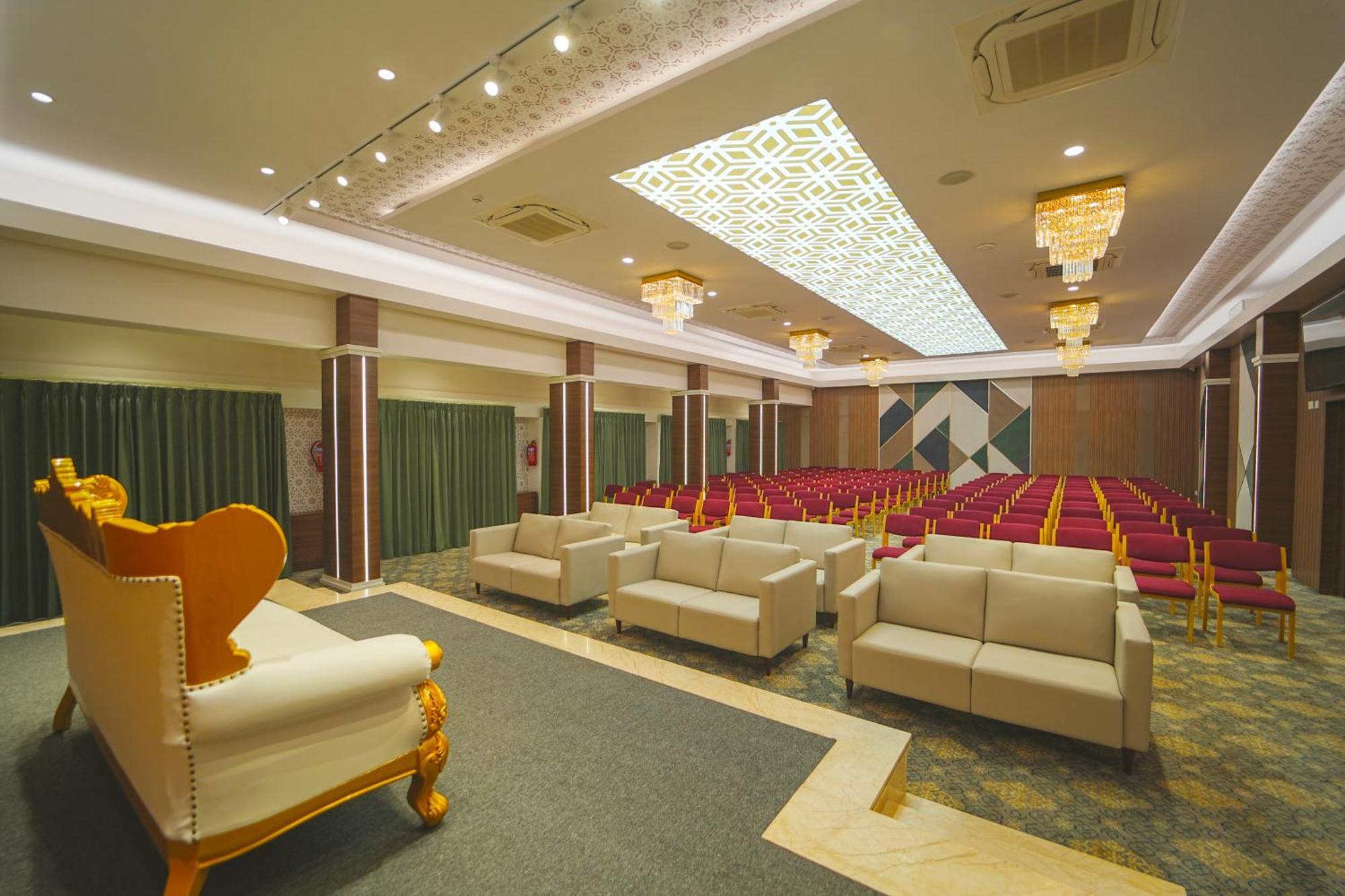 Highland Hotel Bengaluru Zewnętrze zdjęcie