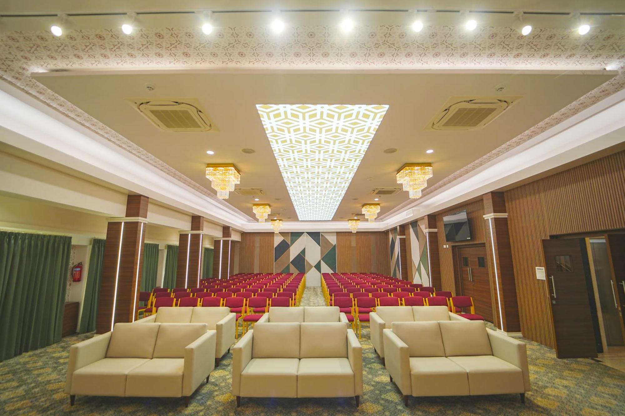 Highland Hotel Bengaluru Zewnętrze zdjęcie