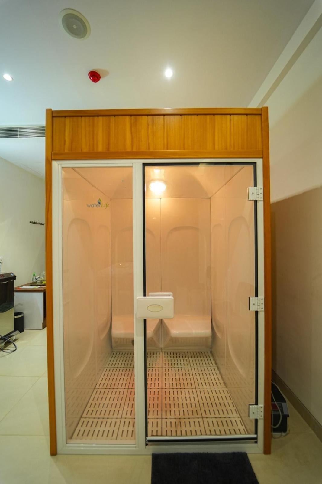 Highland Hotel Bengaluru Zewnętrze zdjęcie