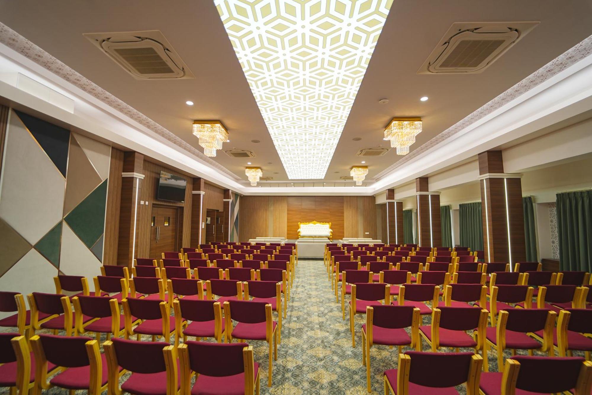 Highland Hotel Bengaluru Zewnętrze zdjęcie